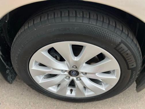 Tungsten Metallic 2016 Subaru Legacy Premium
