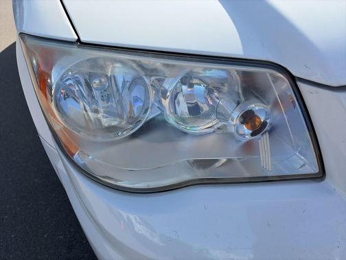 2012 Chrysler Town & Country Touring