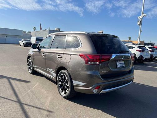 2018 Mitsubishi Outlander PHEV SEL