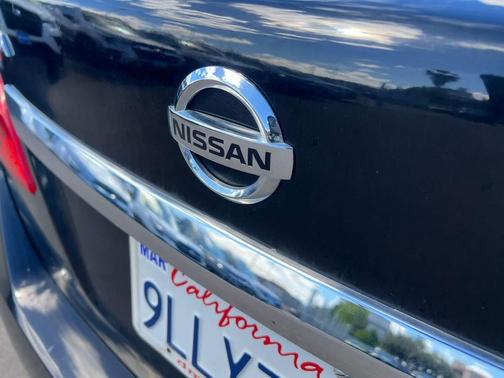 Super Black 2014 Nissan Sentra SV