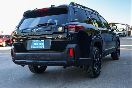 Crystal Black Silica 2026 Subaru Outback Wilderness