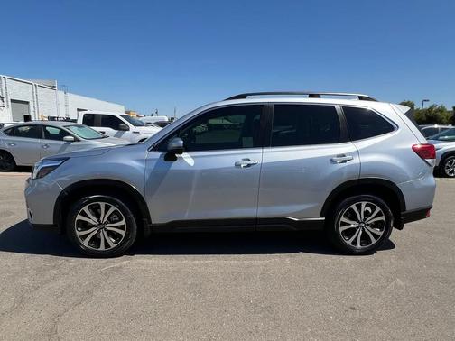 Ice Silver Metallic 2021 Subaru Forester Limited
