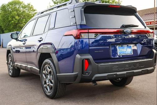 Sapphire Blue Pearl 2026 Subaru Outback Premium