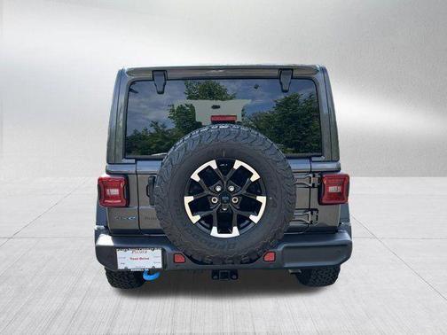 Granite Crystal Clearcoat Metallic 2025 Jeep Wrangler 4xe Rubicon