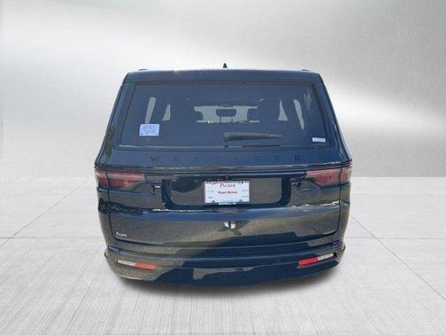 2025 Jeep Wagoneer Series II