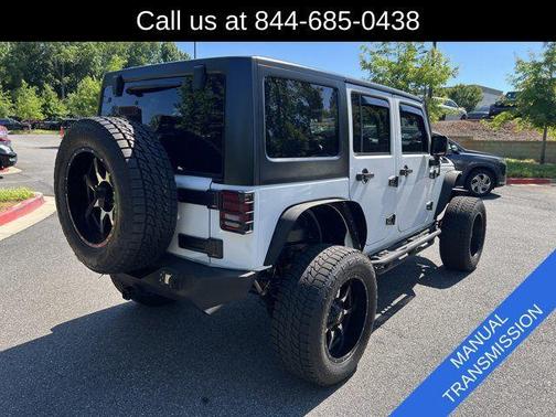 Bright White Clearcoat 2017 Jeep Wrangler Unlimited Sport