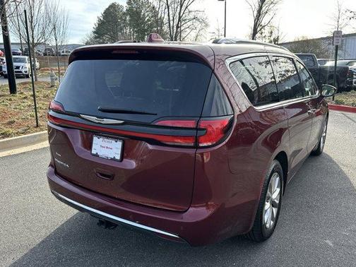 2021 Chrysler Pacifica Touring-L