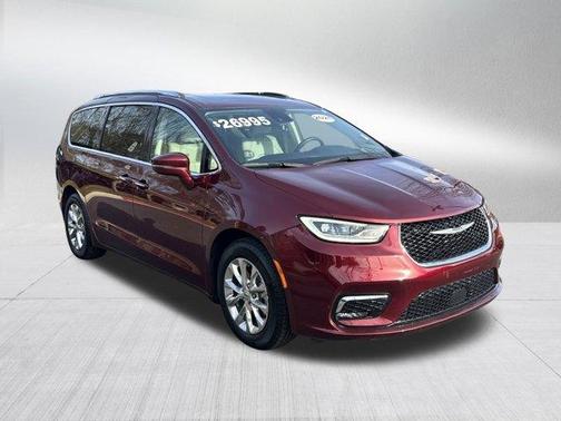 2021 Chrysler Pacifica Touring-L