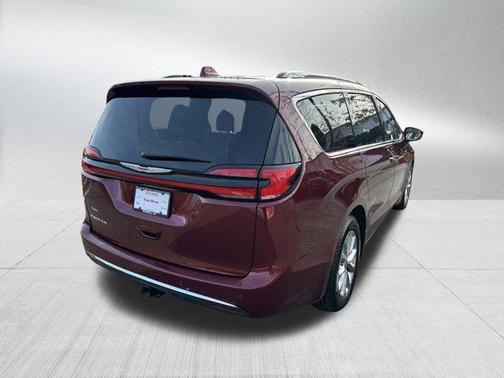 2021 Chrysler Pacifica Touring-L