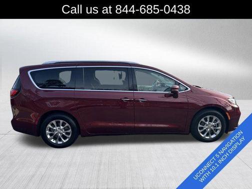 2021 Chrysler Pacifica Touring-L