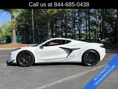 Arctic White 2024 Chevrolet Corvette Z06