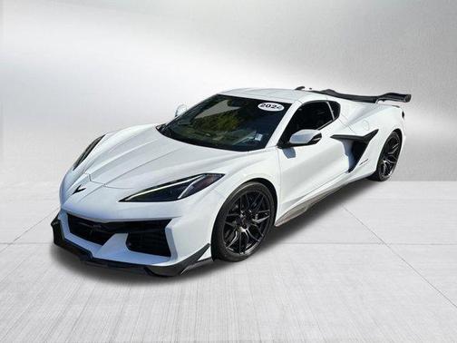 Arctic White 2024 Chevrolet Corvette Z06