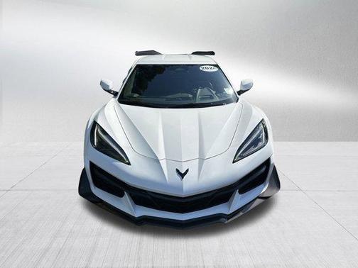 Arctic White 2024 Chevrolet Corvette Z06