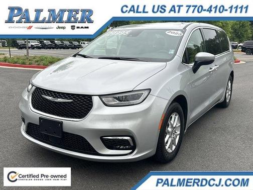 2023 Chrysler Pacifica Touring-L