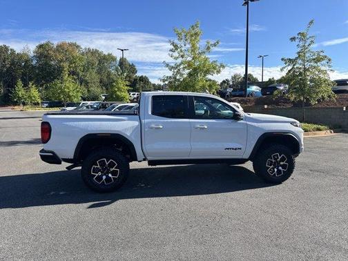 2024 GMC Canyon AT4X