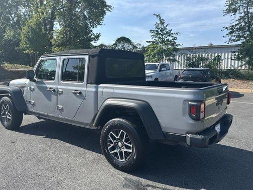 2020 Jeep Gladiator Sport