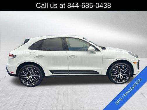 2022 Porsche Macan Base