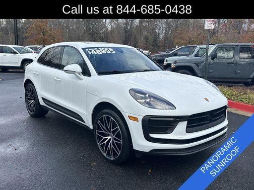 2022 Porsche Macan Base