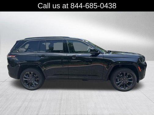 Diamond Black 2026 Jeep Grand Cherokee Limited