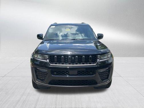 Diamond Black 2026 Jeep Grand Cherokee Limited
