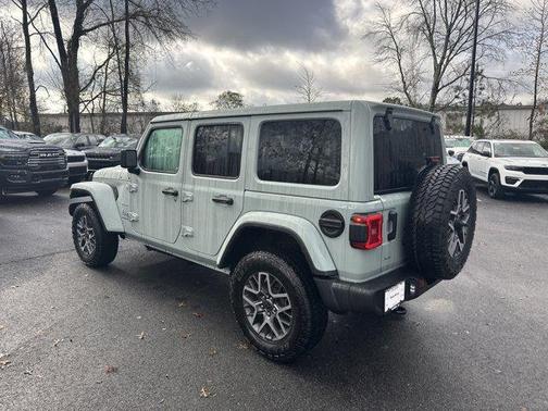 2024 Jeep Wrangler Sahara