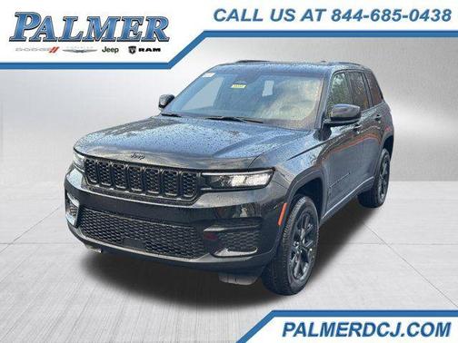 2025 Jeep Grand Cherokee Laredo