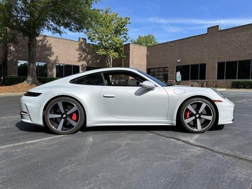 Ice 2025 Porsche 911 Carrera S