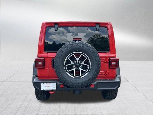Firecracker Red Clearcoat 2026 Jeep Wrangler Rubicon