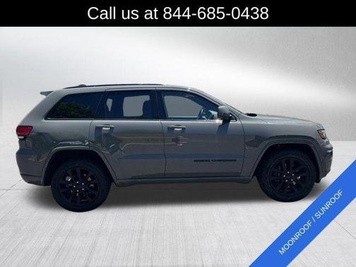 Sting Gray Clearcoat 2021 Jeep Grand Cherokee Laredo X