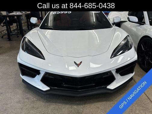 Arctic White 2022 Chevrolet Corvette Stingray w/2LT