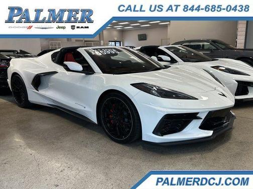 Arctic White 2022 Chevrolet Corvette Stingray w/2LT