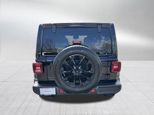 2025 Jeep Wrangler 4xe Sahara