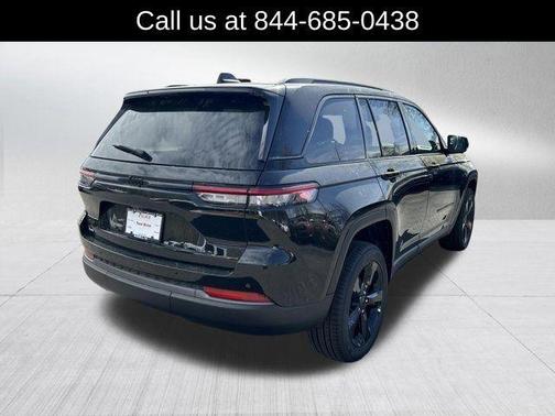 Diamond Black 2026 Jeep Grand Cherokee Limited