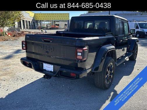 2022 Jeep Gladiator Overland