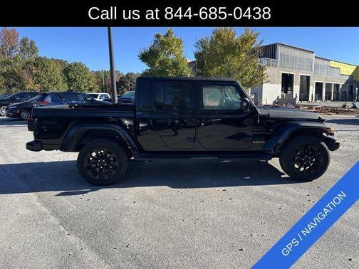 2022 Jeep Gladiator Overland