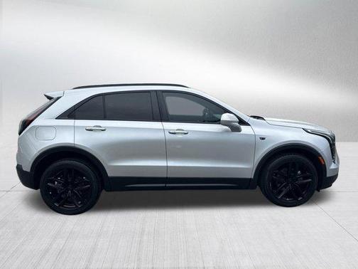 Radiant Silver Metallic 2019 Cadillac XT4 Sport