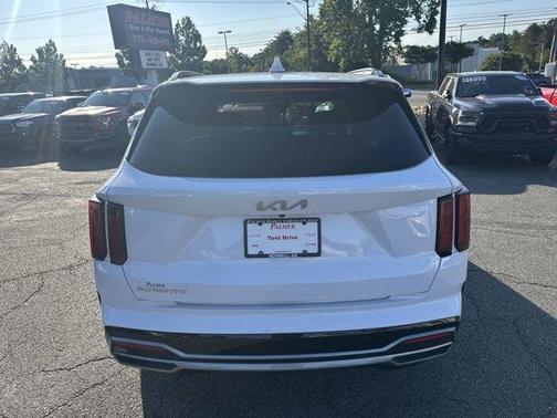 2023 Kia Sorento S