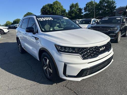 2023 Kia Sorento S