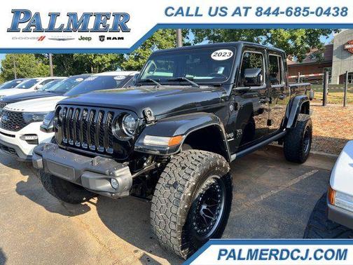 2023 Jeep Gladiator Overland