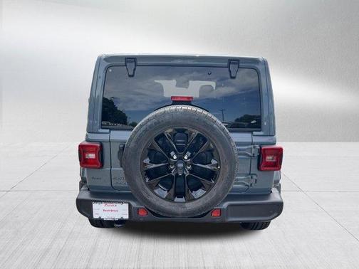 Anvil Clearcoat 2025 Jeep Wrangler 4xe Sahara