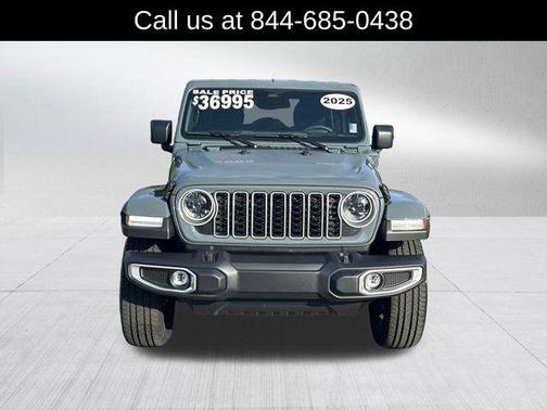 Anvil Clearcoat 2025 Jeep Wrangler 4xe Sahara