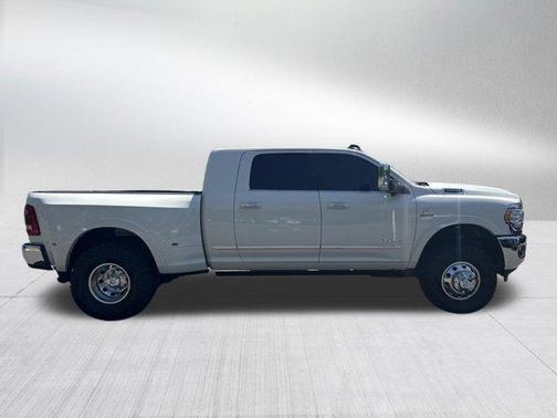 Pearl White 2022 RAM 3500 Limited