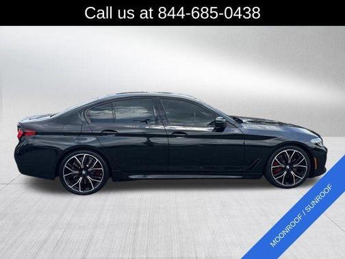 Black Sapphire Metallic 2022 BMW M550 i xDrive