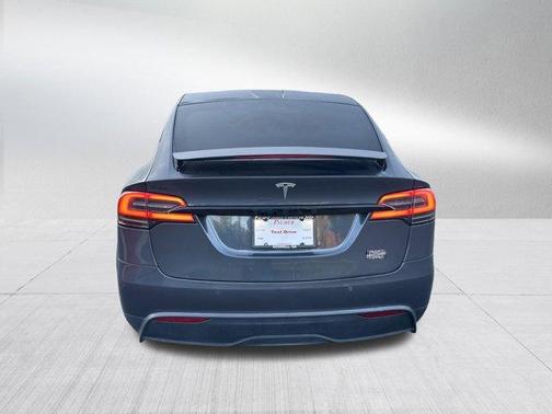 2022 Tesla Model X Plaid