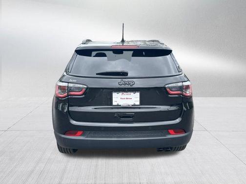 Diamond Black 2019 Jeep Compass Altitude