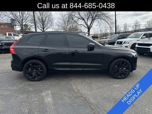 2024 Volvo XC60 B5 Ultimate Black Edition