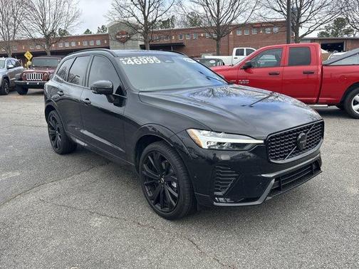 2024 Volvo XC60 B5 Ultimate Black Edition