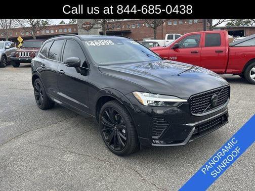 2024 Volvo XC60 B5 Ultimate Black Edition