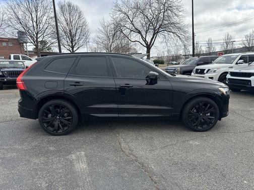 2024 Volvo XC60 B5 Ultimate Black Edition