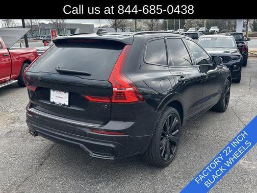 2024 Volvo XC60 B5 Ultimate Black Edition
